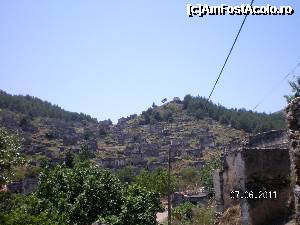 [P01] Kayakoy-vazut de la intrare, in spatele acestui munte se afla marea nesfarsita » foto by irinad
 - 
<span class="allrVoted glyphicon glyphicon-heart hidden" id="av390206"></span>
<a class="m-l-10 hidden" id="sv390206" onclick="voting_Foto_DelVot(,390206,3123)" role="button">șterge vot <span class="glyphicon glyphicon-remove"></span></a>
<a id="v9390206" class=" c-red"  onclick="voting_Foto_SetVot(390206)" role="button"><span class="glyphicon glyphicon-heart-empty"></span> <b>LIKE</b> = Votează poza</a> <img class="hidden"  id="f390206W9" src="/imagini/loader.gif" border="0" /><span class="AjErrMes hidden" id="e390206ErM"></span>