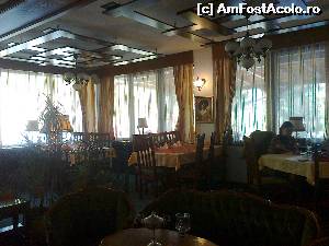 [P10] restaurantul 2 » foto by lady_anca81
 - 
<span class="allrVoted glyphicon glyphicon-heart hidden" id="av572348"></span>
<a class="m-l-10 hidden" id="sv572348" onclick="voting_Foto_DelVot(,572348,3127)" role="button">șterge vot <span class="glyphicon glyphicon-remove"></span></a>
<a id="v9572348" class=" c-red"  onclick="voting_Foto_SetVot(572348)" role="button"><span class="glyphicon glyphicon-heart-empty"></span> <b>LIKE</b> = Votează poza</a> <img class="hidden"  id="f572348W9" src="/imagini/loader.gif" border="0" /><span class="AjErrMes hidden" id="e572348ErM"></span>