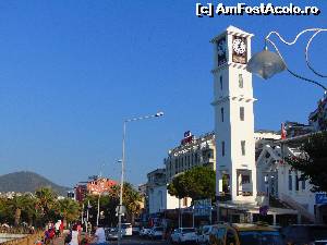 [P19] Saat Kulesi... este alb... ultima oara cand l-am vazut era galben » foto by GabrielaG
 - 
<span class="allrVoted glyphicon glyphicon-heart hidden" id="av682449"></span>
<a class="m-l-10 hidden" id="sv682449" onclick="voting_Foto_DelVot(,682449,3144)" role="button">șterge vot <span class="glyphicon glyphicon-remove"></span></a>
<a id="v9682449" class=" c-red"  onclick="voting_Foto_SetVot(682449)" role="button"><span class="glyphicon glyphicon-heart-empty"></span> <b>LIKE</b> = Votează poza</a> <img class="hidden"  id="f682449W9" src="/imagini/loader.gif" border="0" /><span class="AjErrMes hidden" id="e682449ErM"></span>