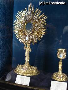 [P22] Praga - Manastirea Loreta - ostensoriu si pocal » foto by Diaura*
 - 
<span class="allrVoted glyphicon glyphicon-heart hidden" id="av286935"></span>
<a class="m-l-10 hidden" id="sv286935" onclick="voting_Foto_DelVot(,286935,3167)" role="button">șterge vot <span class="glyphicon glyphicon-remove"></span></a>
<a id="v9286935" class=" c-red"  onclick="voting_Foto_SetVot(286935)" role="button"><span class="glyphicon glyphicon-heart-empty"></span> <b>LIKE</b> = Votează poza</a> <img class="hidden"  id="f286935W9" src="/imagini/loader.gif" border="0" /><span class="AjErrMes hidden" id="e286935ErM"></span>