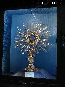 [P23] Praga - Manastirea Loreta -  pretiosul ostensoriu cu 6222 de diamante » foto by Diaura*
 - 
<span class="allrVoted glyphicon glyphicon-heart hidden" id="av286936"></span>
<a class="m-l-10 hidden" id="sv286936" onclick="voting_Foto_DelVot(,286936,3167)" role="button">șterge vot <span class="glyphicon glyphicon-remove"></span></a>
<a id="v9286936" class=" c-red"  onclick="voting_Foto_SetVot(286936)" role="button"><span class="glyphicon glyphicon-heart-empty"></span> <b>LIKE</b> = Votează poza</a> <img class="hidden"  id="f286936W9" src="/imagini/loader.gif" border="0" /><span class="AjErrMes hidden" id="e286936ErM"></span>