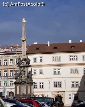 [P49] Coloana Sfintei Treimi » foto by Carmen Ion
 - 
<span class="allrVoted glyphicon glyphicon-heart hidden" id="av1287430"></span>
<a class="m-l-10 hidden" id="sv1287430" onclick="voting_Foto_DelVot(,1287430,3167)" role="button">șterge vot <span class="glyphicon glyphicon-remove"></span></a>
<a id="v91287430" class=" c-red"  onclick="voting_Foto_SetVot(1287430)" role="button"><span class="glyphicon glyphicon-heart-empty"></span> <b>LIKE</b> = Votează poza</a> <img class="hidden"  id="f1287430W9" src="/imagini/loader.gif" border="0" /><span class="AjErrMes hidden" id="e1287430ErM"></span>