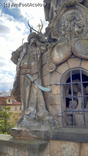 [P68] Podul Carol - Sf. Ioan de Matha, Sf. Felix de Valois și Binecuv&acirc;ntatul Ivan (detaliu) » foto by Carmen Ion
 - 
<span class="allrVoted glyphicon glyphicon-heart hidden" id="av1287449"></span>
<a class="m-l-10 hidden" id="sv1287449" onclick="voting_Foto_DelVot(,1287449,3167)" role="button">șterge vot <span class="glyphicon glyphicon-remove"></span></a>
<a id="v91287449" class=" c-red"  onclick="voting_Foto_SetVot(1287449)" role="button"><span class="glyphicon glyphicon-heart-empty"></span> <b>LIKE</b> = Votează poza</a> <img class="hidden"  id="f1287449W9" src="/imagini/loader.gif" border="0" /><span class="AjErrMes hidden" id="e1287449ErM"></span>