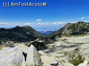 [P19] Vedere din Curmătura Bucurei » foto by Marius 72
 - 
<span class="allrVoted glyphicon glyphicon-heart hidden" id="av1245673"></span>
<a class="m-l-10 hidden" id="sv1245673" onclick="voting_Foto_DelVot(,1245673,3180)" role="button">șterge vot <span class="glyphicon glyphicon-remove"></span></a>
<a id="v91245673" class=" c-red"  onclick="voting_Foto_SetVot(1245673)" role="button"><span class="glyphicon glyphicon-heart-empty"></span> <b>LIKE</b> = Votează poza</a> <img class="hidden"  id="f1245673W9" src="/imagini/loader.gif" border="0" /><span class="AjErrMes hidden" id="e1245673ErM"></span>