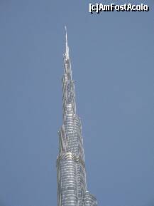 [P01] Dubai - Burj Khalifa
Doar cerul e mai sus :) 
Catre dansul purcedeam si noi, in ziua de 14 aprilie 2010.
Pentru aducere aminte: 828m inaltime, inaugurat oficial pe 4 ian 2010. 
Inca este cea mai inalta constructie din lume? Nu conteaza, el este ... intr-un mare fel, recomand sa mergeti la dansul :) » foto by AndreeaG
 - 
<span class="allrVoted glyphicon glyphicon-heart hidden" id="av284880"></span>
<a class="m-l-10 hidden" id="sv284880" onclick="voting_Foto_DelVot(,284880,3199)" role="button">șterge vot <span class="glyphicon glyphicon-remove"></span></a>
<a id="v9284880" class=" c-red"  onclick="voting_Foto_SetVot(284880)" role="button"><span class="glyphicon glyphicon-heart-empty"></span> <b>LIKE</b> = Votează poza</a> <img class="hidden"  id="f284880W9" src="/imagini/loader.gif" border="0" /><span class="AjErrMes hidden" id="e284880ErM"></span>
