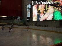 [P01] Patinoar in Dubai Mall » foto by david
 - 
<span class="allrVoted glyphicon glyphicon-heart hidden" id="av69413"></span>
<a class="m-l-10 hidden" id="sv69413" onclick="voting_Foto_DelVot(,69413,3199)" role="button">șterge vot <span class="glyphicon glyphicon-remove"></span></a>
<a id="v969413" class=" c-red"  onclick="voting_Foto_SetVot(69413)" role="button"><span class="glyphicon glyphicon-heart-empty"></span> <b>LIKE</b> = Votează poza</a> <img class="hidden"  id="f69413W9" src="/imagini/loader.gif" border="0" /><span class="AjErrMes hidden" id="e69413ErM"></span>