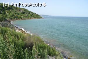 [P45] Pe aceasta portiune de drum intre Albena si Balchik alunecarile de teren au format un deal. Foto a fost facut de pe acest deal acces doar cu bocanci de munte » foto by AZE
 - 
<span class="allrVoted glyphicon glyphicon-heart hidden" id="av753733"></span>
<a class="m-l-10 hidden" id="sv753733" onclick="voting_Foto_DelVot(,753733,3210)" role="button">șterge vot <span class="glyphicon glyphicon-remove"></span></a>
<a id="v9753733" class=" c-red"  onclick="voting_Foto_SetVot(753733)" role="button"><span class="glyphicon glyphicon-heart-empty"></span> <b>LIKE</b> = Votează poza</a> <img class="hidden"  id="f753733W9" src="/imagini/loader.gif" border="0" /><span class="AjErrMes hidden" id="e753733ErM"></span>