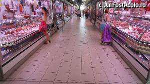 [P48] Alicante: in Mercado Central » foto by zuftim
 - 
<span class="allrVoted glyphicon glyphicon-heart hidden" id="av599910"></span>
<a class="m-l-10 hidden" id="sv599910" onclick="voting_Foto_DelVot(,599910,3218)" role="button">șterge vot <span class="glyphicon glyphicon-remove"></span></a>
<a id="v9599910" class=" c-red"  onclick="voting_Foto_SetVot(599910)" role="button"><span class="glyphicon glyphicon-heart-empty"></span> <b>LIKE</b> = Votează poza</a> <img class="hidden"  id="f599910W9" src="/imagini/loader.gif" border="0" /><span class="AjErrMes hidden" id="e599910ErM"></span>