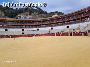 [P13] Plaza de Toros La Malagueta - pe arenă » foto by nicole33
 - 
<span class="allrVoted glyphicon glyphicon-heart hidden" id="av1500025"></span>
<a class="m-l-10 hidden" id="sv1500025" onclick="voting_Foto_DelVot(,1500025,3219)" role="button">șterge vot <span class="glyphicon glyphicon-remove"></span></a>
<a id="v91500025" class=" c-red"  onclick="voting_Foto_SetVot(1500025)" role="button"><span class="glyphicon glyphicon-heart-empty"></span> <b>LIKE</b> = Votează poza</a> <img class="hidden"  id="f1500025W9" src="/imagini/loader.gif" border="0" /><span class="AjErrMes hidden" id="e1500025ErM"></span>
