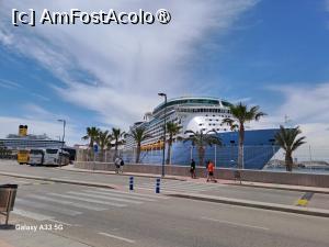 [P33] Vase de croazieră în portul din Malaga » foto by nicole33
 - 
<span class="allrVoted glyphicon glyphicon-heart hidden" id="av1500045"></span>
<a class="m-l-10 hidden" id="sv1500045" onclick="voting_Foto_DelVot(,1500045,3219)" role="button">șterge vot <span class="glyphicon glyphicon-remove"></span></a>
<a id="v91500045" class=" c-red"  onclick="voting_Foto_SetVot(1500045)" role="button"><span class="glyphicon glyphicon-heart-empty"></span> <b>LIKE</b> = Votează poza</a> <img class="hidden"  id="f1500045W9" src="/imagini/loader.gif" border="0" /><span class="AjErrMes hidden" id="e1500045ErM"></span>