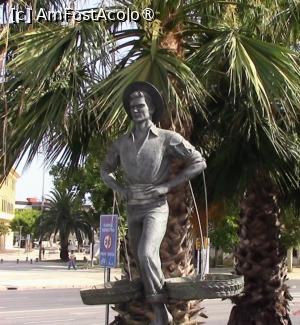 [P03] Estatua del Cenachero din Plaza de la Marina. » foto by ovidiuyepi
 - 
<span class="allrVoted glyphicon glyphicon-heart hidden" id="av1547307"></span>
<a class="m-l-10 hidden" id="sv1547307" onclick="voting_Foto_DelVot(,1547307,3219)" role="button">șterge vot <span class="glyphicon glyphicon-remove"></span></a>
<a id="v91547307" class=" c-red"  onclick="voting_Foto_SetVot(1547307)" role="button"><span class="glyphicon glyphicon-heart-empty"></span> <b>LIKE</b> = Votează poza</a> <img class="hidden"  id="f1547307W9" src="/imagini/loader.gif" border="0" /><span class="AjErrMes hidden" id="e1547307ErM"></span>