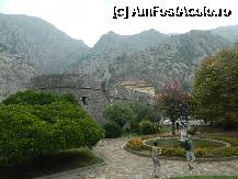 [P04] Orasul Kotor, cu o parte din zidurile de aparare si un parc tare frumos » foto by ileanaxperta*
 - 
<span class="allrVoted glyphicon glyphicon-heart hidden" id="av268231"></span>
<a class="m-l-10 hidden" id="sv268231" onclick="voting_Foto_DelVot(,268231,3229)" role="button">șterge vot <span class="glyphicon glyphicon-remove"></span></a>
<a id="v9268231" class=" c-red"  onclick="voting_Foto_SetVot(268231)" role="button"><span class="glyphicon glyphicon-heart-empty"></span> <b>LIKE</b> = Votează poza</a> <img class="hidden"  id="f268231W9" src="/imagini/loader.gif" border="0" /><span class="AjErrMes hidden" id="e268231ErM"></span>