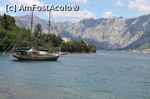 [P03] Golful Kotor » foto by Locomotiva
 - 
<span class="allrVoted glyphicon glyphicon-heart hidden" id="av766480"></span>
<a class="m-l-10 hidden" id="sv766480" onclick="voting_Foto_DelVot(,766480,3229)" role="button">șterge vot <span class="glyphicon glyphicon-remove"></span></a>
<a id="v9766480" class=" c-red"  onclick="voting_Foto_SetVot(766480)" role="button"><span class="glyphicon glyphicon-heart-empty"></span> <b>LIKE</b> = Votează poza</a> <img class="hidden"  id="f766480W9" src="/imagini/loader.gif" border="0" /><span class="AjErrMes hidden" id="e766480ErM"></span>