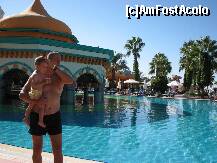 [P29] barul acoperit din piscina...era o perdea de apa intre coloane..asta era semnul ca functioneaza:) » foto by oanat82
 - 
<span class="allrVoted glyphicon glyphicon-heart hidden" id="av257940"></span>
<a class="m-l-10 hidden" id="sv257940" onclick="voting_Foto_DelVot(,257940,3242)" role="button">șterge vot <span class="glyphicon glyphicon-remove"></span></a>
<a id="v9257940" class=" c-red"  onclick="voting_Foto_SetVot(257940)" role="button"><span class="glyphicon glyphicon-heart-empty"></span> <b>LIKE</b> = Votează poza</a> <img class="hidden"  id="f257940W9" src="/imagini/loader.gif" border="0" /><span class="AjErrMes hidden" id="e257940ErM"></span>