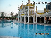 [P49] aceasta piscina avea si barul si restaurantul aferent! » foto by EDUARD1
 - 
<span class="allrVoted glyphicon glyphicon-heart hidden" id="av23595"></span>
<a class="m-l-10 hidden" id="sv23595" onclick="voting_Foto_DelVot(,23595,3242)" role="button">șterge vot <span class="glyphicon glyphicon-remove"></span></a>
<a id="v923595" class=" c-red"  onclick="voting_Foto_SetVot(23595)" role="button"><span class="glyphicon glyphicon-heart-empty"></span> <b>LIKE</b> = Votează poza</a> <img class="hidden"  id="f23595W9" src="/imagini/loader.gif" border="0" /><span class="AjErrMes hidden" id="e23595ErM"></span>