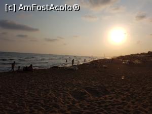 [P24] Apus de soare mediteranean pe plaja Kamelya din Side » foto by DanielaK
 - 
<span class="allrVoted glyphicon glyphicon-heart hidden" id="av770042"></span>
<a class="m-l-10 hidden" id="sv770042" onclick="voting_Foto_DelVot(,770042,3242)" role="button">șterge vot <span class="glyphicon glyphicon-remove"></span></a>
<a id="v9770042" class=" c-red"  onclick="voting_Foto_SetVot(770042)" role="button"><span class="glyphicon glyphicon-heart-empty"></span> <b>LIKE</b> = Votează poza</a> <img class="hidden"  id="f770042W9" src="/imagini/loader.gif" border="0" /><span class="AjErrMes hidden" id="e770042ErM"></span>