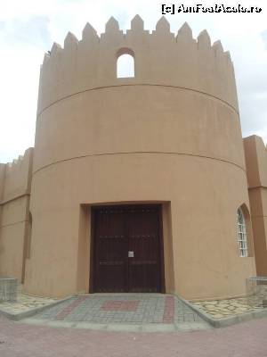 [P06] Rustaq Fort » foto by Mirna
 - 
<span class="allrVoted glyphicon glyphicon-heart hidden" id="av624575"></span>
<a class="m-l-10 hidden" id="sv624575" onclick="voting_Foto_DelVot(,624575,3254)" role="button">șterge vot <span class="glyphicon glyphicon-remove"></span></a>
<a id="v9624575" class=" c-red"  onclick="voting_Foto_SetVot(624575)" role="button"><span class="glyphicon glyphicon-heart-empty"></span> <b>LIKE</b> = Votează poza</a> <img class="hidden"  id="f624575W9" src="/imagini/loader.gif" border="0" /><span class="AjErrMes hidden" id="e624575ErM"></span>