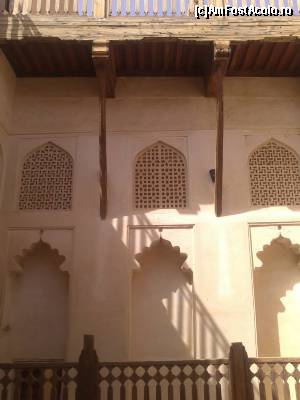 [P18] Jabreen Castle » foto by Mirna
 - 
<span class="allrVoted glyphicon glyphicon-heart hidden" id="av624795"></span>
<a class="m-l-10 hidden" id="sv624795" onclick="voting_Foto_DelVot(,624795,3254)" role="button">șterge vot <span class="glyphicon glyphicon-remove"></span></a>
<a id="v9624795" class=" c-red"  onclick="voting_Foto_SetVot(624795)" role="button"><span class="glyphicon glyphicon-heart-empty"></span> <b>LIKE</b> = Votează poza</a> <img class="hidden"  id="f624795W9" src="/imagini/loader.gif" border="0" /><span class="AjErrMes hidden" id="e624795ErM"></span>