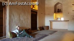 [P05] In castelul Jabrin am profitat de liniste si de racoare. Afara erau deja vreo 40 de grade - extrem de cald! Am primit gratis audio ghidurile - nu stiu de ce nu a acceptat portarul sa i le platim, dar am simtit ca a fost placerea lui sa ni le ofere » foto by lizuk
 - 
<span class="allrVoted glyphicon glyphicon-heart hidden" id="av754133"></span>
<a class="m-l-10 hidden" id="sv754133" onclick="voting_Foto_DelVot(,754133,3254)" role="button">șterge vot <span class="glyphicon glyphicon-remove"></span></a>
<a id="v9754133" class=" c-red"  onclick="voting_Foto_SetVot(754133)" role="button"><span class="glyphicon glyphicon-heart-empty"></span> <b>LIKE</b> = Votează poza</a> <img class="hidden"  id="f754133W9" src="/imagini/loader.gif" border="0" /><span class="AjErrMes hidden" id="e754133ErM"></span>