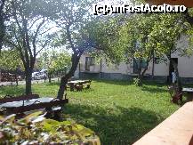 [P08] Primul balcon din dreapta, care are covorasele albastre pe balustrada, a fost al camerei noastre » foto by ciucuadrian
 - 
<span class="allrVoted glyphicon glyphicon-heart hidden" id="av316971"></span>
<a class="m-l-10 hidden" id="sv316971" onclick="voting_Foto_DelVot(,316971,3280)" role="button">șterge vot <span class="glyphicon glyphicon-remove"></span></a>
<a id="v9316971" class=" c-red"  onclick="voting_Foto_SetVot(316971)" role="button"><span class="glyphicon glyphicon-heart-empty"></span> <b>LIKE</b> = Votează poza</a> <img class="hidden"  id="f316971W9" src="/imagini/loader.gif" border="0" /><span class="AjErrMes hidden" id="e316971ErM"></span>