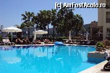[P05] Piscina si sezlongurile noi noute » foto by vera77
 - 
<span class="allrVoted glyphicon glyphicon-heart hidden" id="av311979"></span>
<a class="m-l-10 hidden" id="sv311979" onclick="voting_Foto_DelVot(,311979,3300)" role="button">șterge vot <span class="glyphicon glyphicon-remove"></span></a>
<a id="v9311979" class=" c-red"  onclick="voting_Foto_SetVot(311979)" role="button"><span class="glyphicon glyphicon-heart-empty"></span> <b>LIKE</b> = Votează poza</a> <img class="hidden"  id="f311979W9" src="/imagini/loader.gif" border="0" /><span class="AjErrMes hidden" id="e311979ErM"></span>
