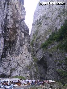 [P06] CHEILE BICAZULUI-COMERCIANTI » foto by lica baesu
 - 
<span class="allrVoted glyphicon glyphicon-heart hidden" id="av157591"></span>
<a class="m-l-10 hidden" id="sv157591" onclick="voting_Foto_DelVot(,157591,3314)" role="button">șterge vot <span class="glyphicon glyphicon-remove"></span></a>
<a id="v9157591" class=" c-red"  onclick="voting_Foto_SetVot(157591)" role="button"><span class="glyphicon glyphicon-heart-empty"></span> <b>LIKE</b> = Votează poza</a> <img class="hidden"  id="f157591W9" src="/imagini/loader.gif" border="0" /><span class="AjErrMes hidden" id="e157591ErM"></span>