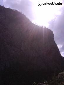 [P09] CHEILE BICAZULUI-SPLENDOARE » foto by lica baesu
 - 
<span class="allrVoted glyphicon glyphicon-heart hidden" id="av157594"></span>
<a class="m-l-10 hidden" id="sv157594" onclick="voting_Foto_DelVot(,157594,3314)" role="button">șterge vot <span class="glyphicon glyphicon-remove"></span></a>
<a id="v9157594" class=" c-red"  onclick="voting_Foto_SetVot(157594)" role="button"><span class="glyphicon glyphicon-heart-empty"></span> <b>LIKE</b> = Votează poza</a> <img class="hidden"  id="f157594W9" src="/imagini/loader.gif" border="0" /><span class="AjErrMes hidden" id="e157594ErM"></span>