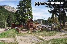 [P14] locurile de joaca pentru copii-Lacul Rosu » foto by Sanziana
 - 
<span class="allrVoted glyphicon glyphicon-heart hidden" id="av145267"></span>
<a class="m-l-10 hidden" id="sv145267" onclick="voting_Foto_DelVot(,145267,3314)" role="button">șterge vot <span class="glyphicon glyphicon-remove"></span></a>
<a id="v9145267" class=" c-red"  onclick="voting_Foto_SetVot(145267)" role="button"><span class="glyphicon glyphicon-heart-empty"></span> <b>LIKE</b> = Votează poza</a> <img class="hidden"  id="f145267W9" src="/imagini/loader.gif" border="0" /><span class="AjErrMes hidden" id="e145267ErM"></span>