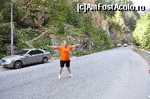 [P02] oare ma calca vreo masina,nu de alta dar oamenii credeau ca sunt de la PLD:)))))))))))))))))))))) » foto by Sanziana
 - 
<span class="allrVoted glyphicon glyphicon-heart hidden" id="av145146"></span>
<a class="m-l-10 hidden" id="sv145146" onclick="voting_Foto_DelVot(,145146,3314)" role="button">șterge vot <span class="glyphicon glyphicon-remove"></span></a>
<a id="v9145146" class=" c-red"  onclick="voting_Foto_SetVot(145146)" role="button"><span class="glyphicon glyphicon-heart-empty"></span> <b>LIKE</b> = Votează poza</a> <img class="hidden"  id="f145146W9" src="/imagini/loader.gif" border="0" /><span class="AjErrMes hidden" id="e145146ErM"></span>