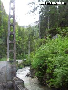 [P13] Bicazul se îngustează mult, parcă pentru a-şi strânge toate forţele necesare pentru a sparge stâncile. » foto by corinka
 - 
<span class="allrVoted glyphicon glyphicon-heart hidden" id="av106106"></span>
<a class="m-l-10 hidden" id="sv106106" onclick="voting_Foto_DelVot(,106106,3314)" role="button">șterge vot <span class="glyphicon glyphicon-remove"></span></a>
<a id="v9106106" class=" c-red"  onclick="voting_Foto_SetVot(106106)" role="button"><span class="glyphicon glyphicon-heart-empty"></span> <b>LIKE</b> = Votează poza</a> <img class="hidden"  id="f106106W9" src="/imagini/loader.gif" border="0" /><span class="AjErrMes hidden" id="e106106ErM"></span>