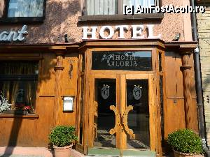 [P02] Usa de la intrarea in hotelul Gloria din Budapesta » foto by ileanaxperta*
 - 
<span class="allrVoted glyphicon glyphicon-heart hidden" id="av364113"></span>
<a class="m-l-10 hidden" id="sv364113" onclick="voting_Foto_DelVot(,364113,3357)" role="button">șterge vot <span class="glyphicon glyphicon-remove"></span></a>
<a id="v9364113" class=" c-red"  onclick="voting_Foto_SetVot(364113)" role="button"><span class="glyphicon glyphicon-heart-empty"></span> <b>LIKE</b> = Votează poza</a> <img class="hidden"  id="f364113W9" src="/imagini/loader.gif" border="0" /><span class="AjErrMes hidden" id="e364113ErM"></span>
