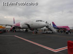 [P01] Franța - Acesta este avionul care ne-a adus la Paris-Beauvois. » foto by iulianic
 - 
<span class="allrVoted glyphicon glyphicon-heart hidden" id="av1432477"></span>
<a class="m-l-10 hidden" id="sv1432477" onclick="voting_Foto_DelVot(,1432477,3364)" role="button">șterge vot <span class="glyphicon glyphicon-remove"></span></a>
<a id="v91432477" class=" c-red"  onclick="voting_Foto_SetVot(1432477)" role="button"><span class="glyphicon glyphicon-heart-empty"></span> <b>LIKE</b> = Votează poza</a> <img class="hidden"  id="f1432477W9" src="/imagini/loader.gif" border="0" /><span class="AjErrMes hidden" id="e1432477ErM"></span>