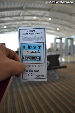 [P01] Evaluare de risc. Banuiesc ca 'K' nu e chiar 'high risk', deoarece nu ne-au tinut mult la Ben Gurion cand am aterizat.  » foto by TraianS
 - 
<span class="allrVoted glyphicon glyphicon-heart hidden" id="av598455"></span>
<a class="m-l-10 hidden" id="sv598455" onclick="voting_Foto_DelVot(,598455,3380)" role="button">șterge vot <span class="glyphicon glyphicon-remove"></span></a>
<a id="v9598455" class=" c-red"  onclick="voting_Foto_SetVot(598455)" role="button"><span class="glyphicon glyphicon-heart-empty"></span> <b>LIKE</b> = Votează poza</a> <img class="hidden"  id="f598455W9" src="/imagini/loader.gif" border="0" /><span class="AjErrMes hidden" id="e598455ErM"></span>