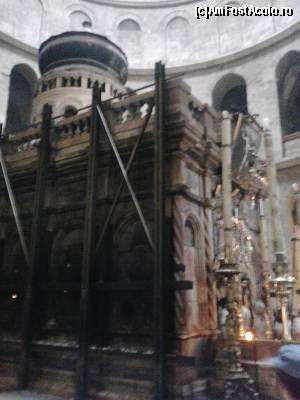 [P08] asteptand sa intram in sf. mormant » foto by elenaadina
 - 
<span class="allrVoted glyphicon glyphicon-heart hidden" id="av515311"></span>
<a class="m-l-10 hidden" id="sv515311" onclick="voting_Foto_DelVot(,515311,3380)" role="button">șterge vot <span class="glyphicon glyphicon-remove"></span></a>
<a id="v9515311" class=" c-red"  onclick="voting_Foto_SetVot(515311)" role="button"><span class="glyphicon glyphicon-heart-empty"></span> <b>LIKE</b> = Votează poza</a> <img class="hidden"  id="f515311W9" src="/imagini/loader.gif" border="0" /><span class="AjErrMes hidden" id="e515311ErM"></span>