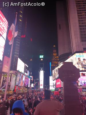 [P31] Times Square » foto by robert
 - 
<span class="allrVoted glyphicon glyphicon-heart hidden" id="av1150790"></span>
<a class="m-l-10 hidden" id="sv1150790" onclick="voting_Foto_DelVot(,1150790,3385)" role="button">șterge vot <span class="glyphicon glyphicon-remove"></span></a>
<a id="v91150790" class=" c-red"  onclick="voting_Foto_SetVot(1150790)" role="button"><span class="glyphicon glyphicon-heart-empty"></span> <b>LIKE</b> = Votează poza</a> <img class="hidden"  id="f1150790W9" src="/imagini/loader.gif" border="0" /><span class="AjErrMes hidden" id="e1150790ErM"></span>