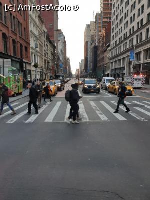 [P02] la pas prin NYC » foto by robert
 - 
<span class="allrVoted glyphicon glyphicon-heart hidden" id="av1166756"></span>
<a class="m-l-10 hidden" id="sv1166756" onclick="voting_Foto_DelVot(,1166756,3385)" role="button">șterge vot <span class="glyphicon glyphicon-remove"></span></a>
<a id="v91166756" class=" c-red"  onclick="voting_Foto_SetVot(1166756)" role="button"><span class="glyphicon glyphicon-heart-empty"></span> <b>LIKE</b> = Votează poza</a> <img class="hidden"  id="f1166756W9" src="/imagini/loader.gif" border="0" /><span class="AjErrMes hidden" id="e1166756ErM"></span>