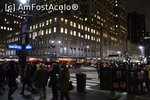 [P03] Intersectie la ora de varf (5th Avenue)  » foto by AZE
 - 
<span class="allrVoted glyphicon glyphicon-heart hidden" id="av723159"></span>
<a class="m-l-10 hidden" id="sv723159" onclick="voting_Foto_DelVot(,723159,3385)" role="button">șterge vot <span class="glyphicon glyphicon-remove"></span></a>
<a id="v9723159" class=" c-red"  onclick="voting_Foto_SetVot(723159)" role="button"><span class="glyphicon glyphicon-heart-empty"></span> <b>LIKE</b> = Votează poza</a> <img class="hidden"  id="f723159W9" src="/imagini/loader.gif" border="0" /><span class="AjErrMes hidden" id="e723159ErM"></span>