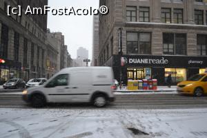 [P39] Alt magazin Duane Reade » foto by AZE
 - 
<span class="allrVoted glyphicon glyphicon-heart hidden" id="av723219"></span>
<a class="m-l-10 hidden" id="sv723219" onclick="voting_Foto_DelVot(,723219,3385)" role="button">șterge vot <span class="glyphicon glyphicon-remove"></span></a>
<a id="v9723219" class=" c-red"  onclick="voting_Foto_SetVot(723219)" role="button"><span class="glyphicon glyphicon-heart-empty"></span> <b>LIKE</b> = Votează poza</a> <img class="hidden"  id="f723219W9" src="/imagini/loader.gif" border="0" /><span class="AjErrMes hidden" id="e723219ErM"></span>