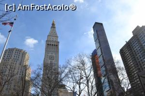 [P11] Una veche (Metlife) si una noua (One Madison)  » foto by AZE
 - 
<span class="allrVoted glyphicon glyphicon-heart hidden" id="av786453"></span>
<a class="m-l-10 hidden" id="sv786453" onclick="voting_Foto_DelVot(,786453,3385)" role="button">șterge vot <span class="glyphicon glyphicon-remove"></span></a>
<a id="v9786453" class=" c-red"  onclick="voting_Foto_SetVot(786453)" role="button"><span class="glyphicon glyphicon-heart-empty"></span> <b>LIKE</b> = Votează poza</a> <img class="hidden"  id="f786453W9" src="/imagini/loader.gif" border="0" /><span class="AjErrMes hidden" id="e786453ErM"></span>