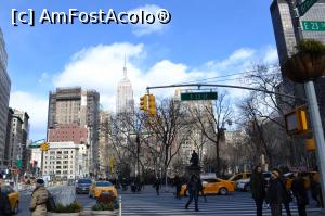 [P03] Madison Parc-intersectie (in fundal Empire State Building)  » foto by AZE
 - 
<span class="allrVoted glyphicon glyphicon-heart hidden" id="av786445"></span>
<a class="m-l-10 hidden" id="sv786445" onclick="voting_Foto_DelVot(,786445,3385)" role="button">șterge vot <span class="glyphicon glyphicon-remove"></span></a>
<a id="v9786445" class=" c-red"  onclick="voting_Foto_SetVot(786445)" role="button"><span class="glyphicon glyphicon-heart-empty"></span> <b>LIKE</b> = Votează poza</a> <img class="hidden"  id="f786445W9" src="/imagini/loader.gif" border="0" /><span class="AjErrMes hidden" id="e786445ErM"></span>
