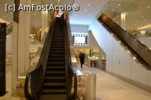 [P10] Scara rulanta mai noua la etajele inferioare » foto by AZE
 - 
<span class="allrVoted glyphicon glyphicon-heart hidden" id="av798835"></span>
<a class="m-l-10 hidden" id="sv798835" onclick="voting_Foto_DelVot(,798835,3385)" role="button">șterge vot <span class="glyphicon glyphicon-remove"></span></a>
<a id="v9798835" class=" c-red"  onclick="voting_Foto_SetVot(798835)" role="button"><span class="glyphicon glyphicon-heart-empty"></span> <b>LIKE</b> = Votează poza</a> <img class="hidden"  id="f798835W9" src="/imagini/loader.gif" border="0" /><span class="AjErrMes hidden" id="e798835ErM"></span>