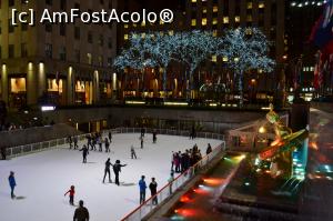 [P06] Rockefeller Center-un adevărat târg de crăciun » foto by AZE
 - 
<span class="allrVoted glyphicon glyphicon-heart hidden" id="av935535"></span>
<a class="m-l-10 hidden" id="sv935535" onclick="voting_Foto_DelVot(,935535,3385)" role="button">șterge vot <span class="glyphicon glyphicon-remove"></span></a>
<a id="v9935535" class=" c-red"  onclick="voting_Foto_SetVot(935535)" role="button"><span class="glyphicon glyphicon-heart-empty"></span> <b>LIKE</b> = Votează poza</a> <img class="hidden"  id="f935535W9" src="/imagini/loader.gif" border="0" /><span class="AjErrMes hidden" id="e935535ErM"></span>
