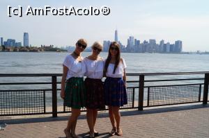 [P10] port maramuresan in fata culisei marelui oras New York... si asa ceva este posibil acolo; -)  » foto by Pami*
 - 
<span class="allrVoted glyphicon glyphicon-heart hidden" id="av788345"></span>
<a class="m-l-10 hidden" id="sv788345" onclick="voting_Foto_DelVot(,788345,3385)" role="button">șterge vot <span class="glyphicon glyphicon-remove"></span></a>
<a id="v9788345" class=" c-red"  onclick="voting_Foto_SetVot(788345)" role="button"><span class="glyphicon glyphicon-heart-empty"></span> <b>LIKE</b> = Votează poza</a> <img class="hidden"  id="f788345W9" src="/imagini/loader.gif" border="0" /><span class="AjErrMes hidden" id="e788345ErM"></span>