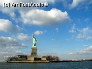 [P08] Ne apropiem de Liberty Island » foto by Michi
 - 
<span class="allrVoted glyphicon glyphicon-heart hidden" id="av1164230"></span>
<a class="m-l-10 hidden" id="sv1164230" onclick="voting_Foto_DelVot(,1164230,3385)" role="button">șterge vot <span class="glyphicon glyphicon-remove"></span></a>
<a id="v91164230" class=" c-red"  onclick="voting_Foto_SetVot(1164230)" role="button"><span class="glyphicon glyphicon-heart-empty"></span> <b>LIKE</b> = Votează poza</a> <img class="hidden"  id="f1164230W9" src="/imagini/loader.gif" border="0" /><span class="AjErrMes hidden" id="e1164230ErM"></span>