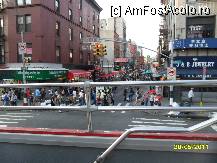 [P19] Intrarea in Little Italy » foto by delia58
 - 
<span class="allrVoted glyphicon glyphicon-heart hidden" id="av222562"></span>
<a class="m-l-10 hidden" id="sv222562" onclick="voting_Foto_DelVot(,222562,3385)" role="button">șterge vot <span class="glyphicon glyphicon-remove"></span></a>
<a id="v9222562" class=" c-red"  onclick="voting_Foto_SetVot(222562)" role="button"><span class="glyphicon glyphicon-heart-empty"></span> <b>LIKE</b> = Votează poza</a> <img class="hidden"  id="f222562W9" src="/imagini/loader.gif" border="0" /><span class="AjErrMes hidden" id="e222562ErM"></span>