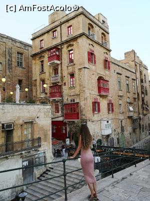 [P10] Valletta - cladirea cu balcoane rosii » foto by crisa04
 - 
<span class="allrVoted glyphicon glyphicon-heart hidden" id="av1008543"></span>
<a class="m-l-10 hidden" id="sv1008543" onclick="voting_Foto_DelVot(,1008543,3405)" role="button">șterge vot <span class="glyphicon glyphicon-remove"></span></a>
<a id="v91008543" class=" c-red"  onclick="voting_Foto_SetVot(1008543)" role="button"><span class="glyphicon glyphicon-heart-empty"></span> <b>LIKE</b> = Votează poza</a> <img class="hidden"  id="f1008543W9" src="/imagini/loader.gif" border="0" /><span class="AjErrMes hidden" id="e1008543ErM"></span>