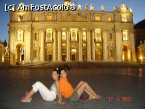 [P16] Basilica San Piedro... noaptea » foto by Tomi si Lili
 - 
<span class="allrVoted glyphicon glyphicon-heart hidden" id="av721646"></span>
<a class="m-l-10 hidden" id="sv721646" onclick="voting_Foto_DelVot(,721646,3406)" role="button">șterge vot <span class="glyphicon glyphicon-remove"></span></a>
<a id="v9721646" class=" c-red"  onclick="voting_Foto_SetVot(721646)" role="button"><span class="glyphicon glyphicon-heart-empty"></span> <b>LIKE</b> = Votează poza</a> <img class="hidden"  id="f721646W9" src="/imagini/loader.gif" border="0" /><span class="AjErrMes hidden" id="e721646ErM"></span>