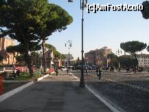 [P08] Via dei Fuori Imperiali » foto by dorgo
 - 
<span class="allrVoted glyphicon glyphicon-heart hidden" id="av163113"></span>
<a class="m-l-10 hidden" id="sv163113" onclick="voting_Foto_DelVot(,163113,3406)" role="button">șterge vot <span class="glyphicon glyphicon-remove"></span></a>
<a id="v9163113" class=" c-red"  onclick="voting_Foto_SetVot(163113)" role="button"><span class="glyphicon glyphicon-heart-empty"></span> <b>LIKE</b> = Votează poza</a> <img class="hidden"  id="f163113W9" src="/imagini/loader.gif" border="0" /><span class="AjErrMes hidden" id="e163113ErM"></span>