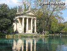 [P19] Lacul din Villa Burghese » foto by kathy15
 - 
<span class="allrVoted glyphicon glyphicon-heart hidden" id="av196052"></span>
<a class="m-l-10 hidden" id="sv196052" onclick="voting_Foto_DelVot(,196052,3406)" role="button">șterge vot <span class="glyphicon glyphicon-remove"></span></a>
<a id="v9196052" class=" c-red"  onclick="voting_Foto_SetVot(196052)" role="button"><span class="glyphicon glyphicon-heart-empty"></span> <b>LIKE</b> = Votează poza</a> <img class="hidden"  id="f196052W9" src="/imagini/loader.gif" border="0" /><span class="AjErrMes hidden" id="e196052ErM"></span>