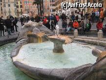 [P07] Fontana della Barcaccia,din Piazza di Spagna » foto by kathy15
 - 
<span class="allrVoted glyphicon glyphicon-heart hidden" id="av196040"></span>
<a class="m-l-10 hidden" id="sv196040" onclick="voting_Foto_DelVot(,196040,3406)" role="button">șterge vot <span class="glyphicon glyphicon-remove"></span></a>
<a id="v9196040" class=" c-red"  onclick="voting_Foto_SetVot(196040)" role="button"><span class="glyphicon glyphicon-heart-empty"></span> <b>LIKE</b> = Votează poza</a> <img class="hidden"  id="f196040W9" src="/imagini/loader.gif" border="0" /><span class="AjErrMes hidden" id="e196040ErM"></span>